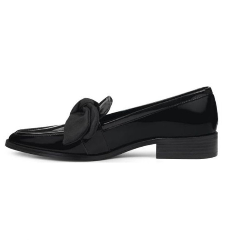 Nine West Women's Size 8.5 Black Loafers Flats Heel Pointed Tow Bow Minimalist